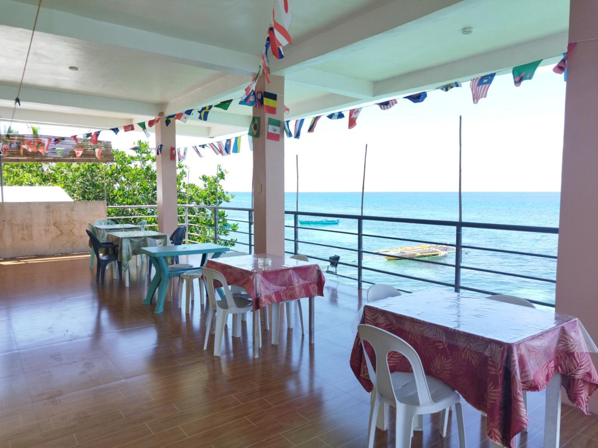 Ocean View Lodging House Bed and Breakfast Oslob Εξωτερικό φωτογραφία